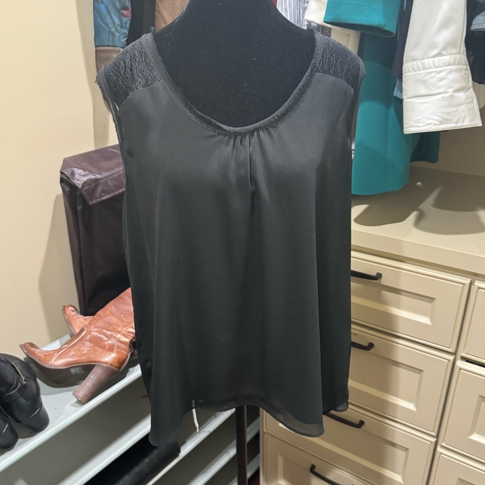 Rachel Roy-  Sheer With Lace Sleeve (Size XL) Black Collection Top!